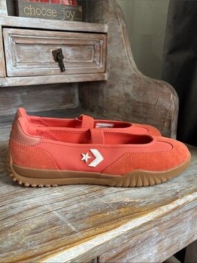 🧡 Converse Run Star Trainer Ballet Flat Size 9.5 Smoked Paprika Red Burn Out